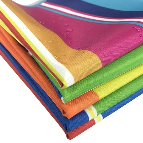 Tissu de couverture extérieur imperméable UV de revêtement argenté rayé par Oxford du polyester 300D