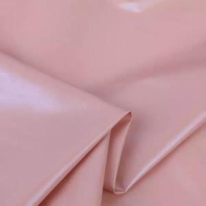 Tissu en nylon recyclé en taffetas imperméable pour la veste