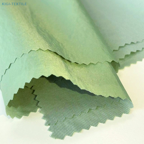 Tissu froissé en nylon recyclé avec finition légère et respirante à séchage rapide UPF50+
