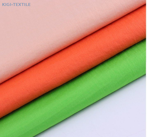 Tissu en taffetas de nylon imperméable 380T 20D pour vestes d'hiver