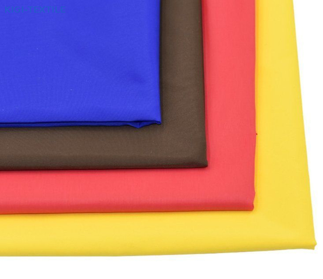 380T Full Full Dern 20D Résistant à l'eau 34gsm Stock tissé Ripstop Down Coat Veste en nylon Tissu